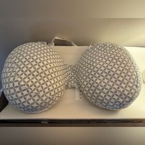 Pregnancy pillow